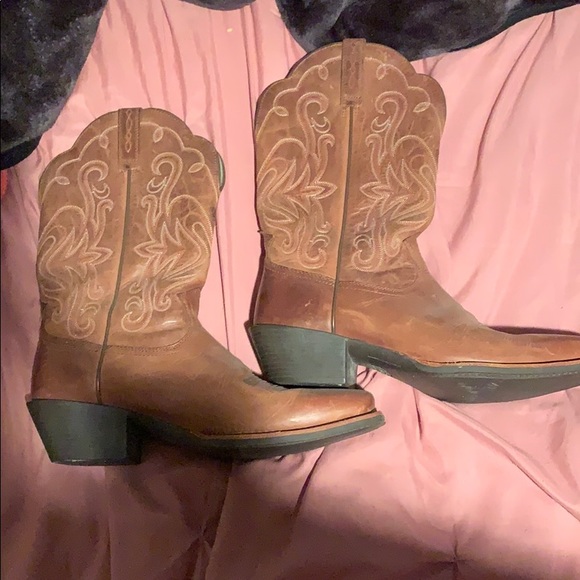 Cowboy boots. - Picture 2 of 5